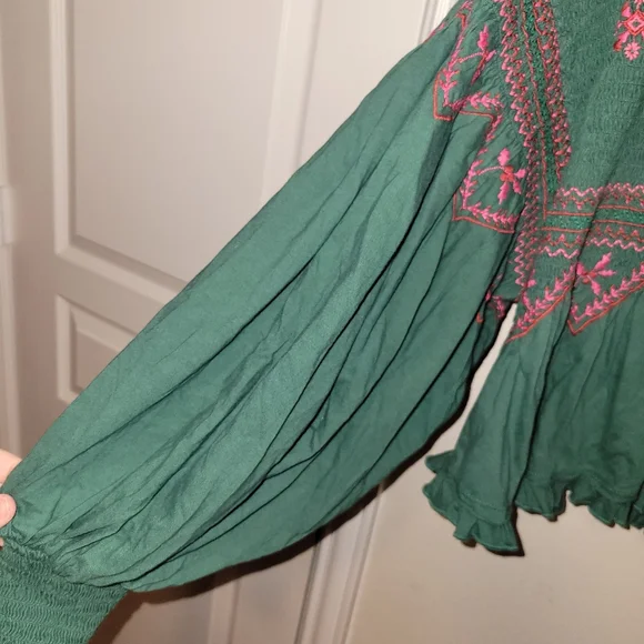 Free People Forest Green Blouse with Pink Embroidery size medium - Picture 4 of 5